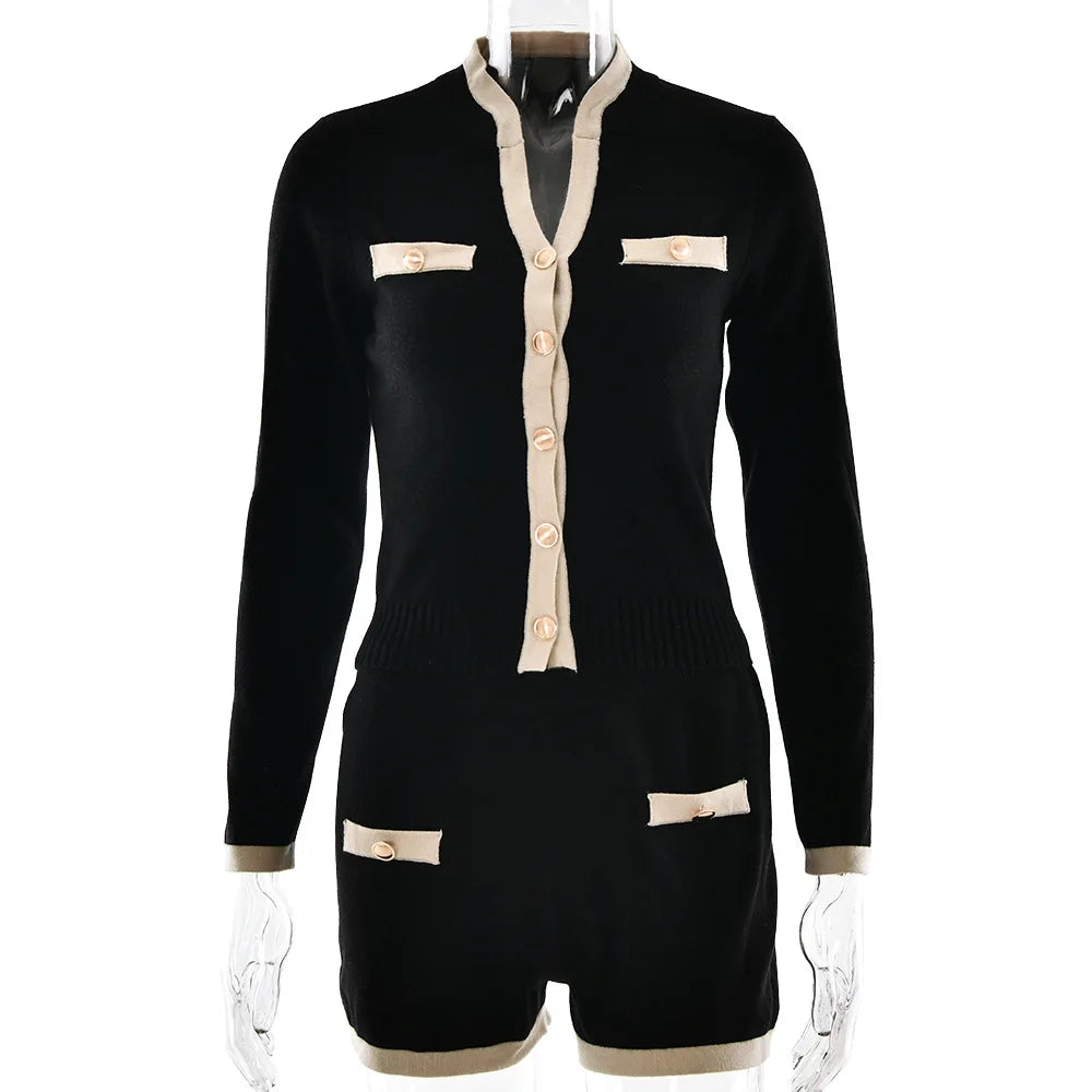 חליפת שני חלקים סרוגה בעיצוב קלאסי מחויט סריג וPants קצרים - אלנה