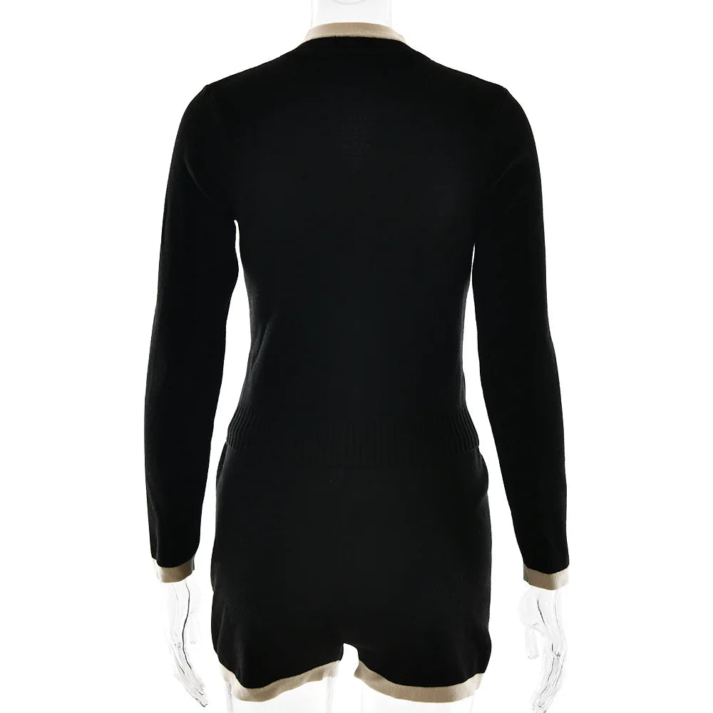 חליפת שני חלקים סרוגה בעיצוב קלאסי מחויט סריג וPants קצרים - אלנה