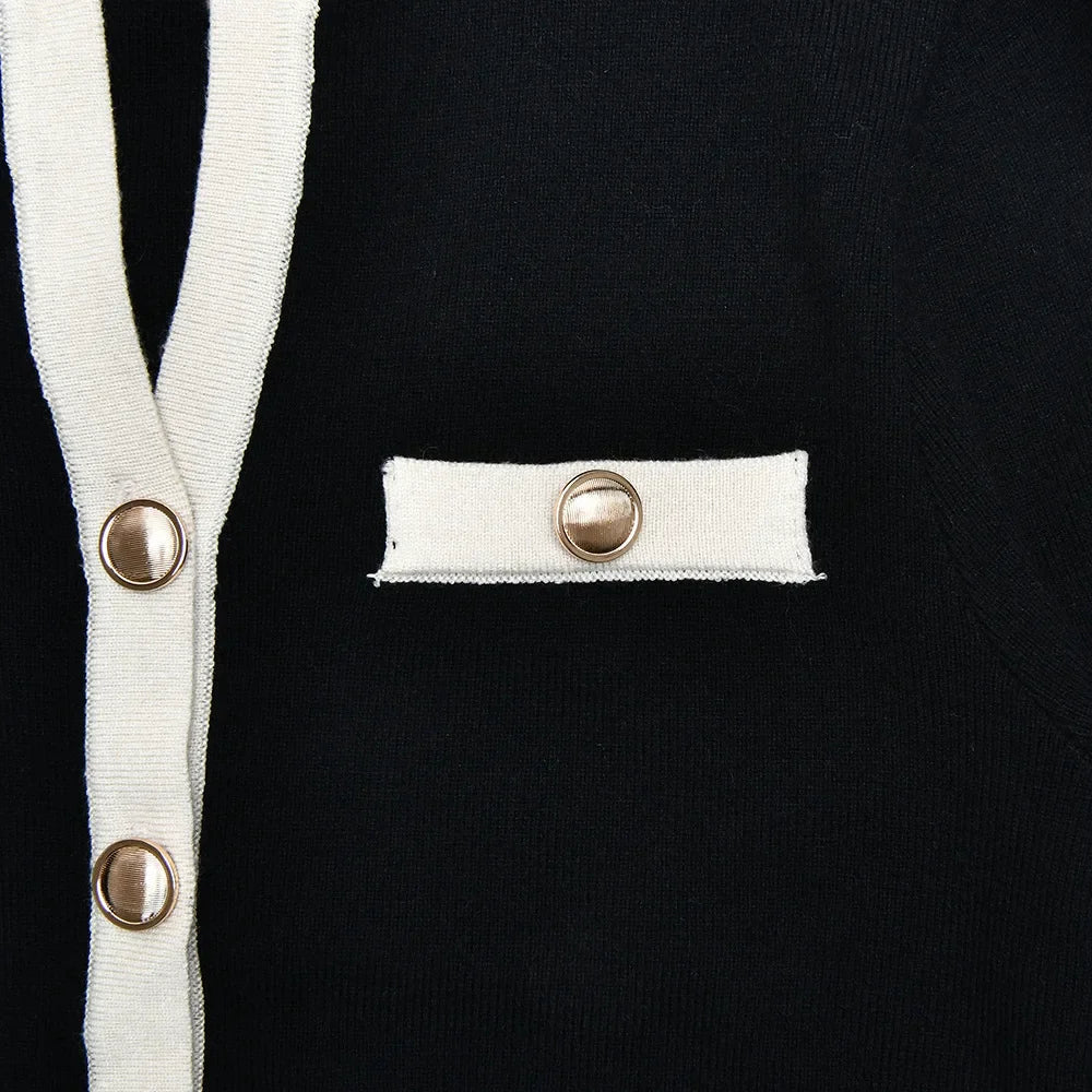 חליפת שני חלקים סרוגה בעיצוב קלאסי מחויט סריג וPants קצרים - אלנה