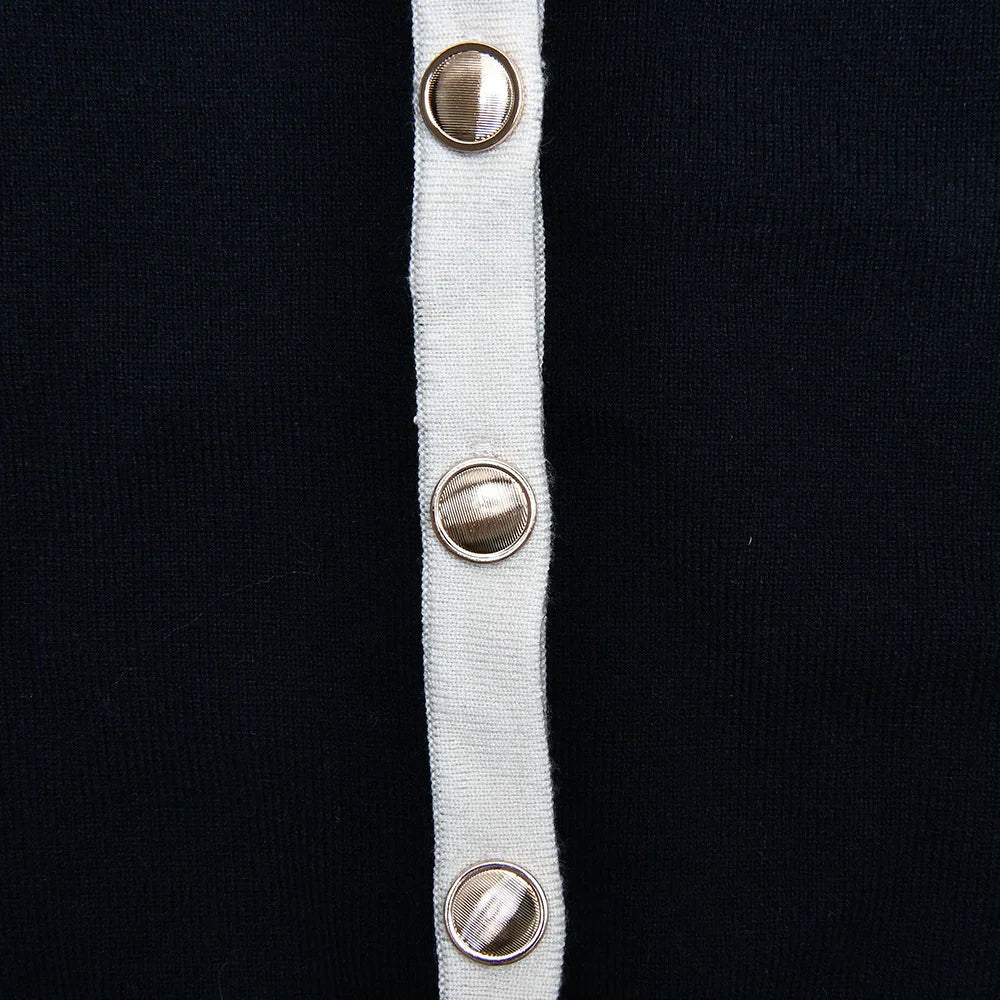 חליפת שני חלקים סרוגה בעיצוב קלאסי מחויט סריג וPants קצרים - אלנה