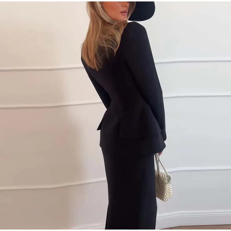 Set שני חלקים אלגנטי Skirt מידי ובלייזר בעיצוב מחויט ויוקרתי - PAS