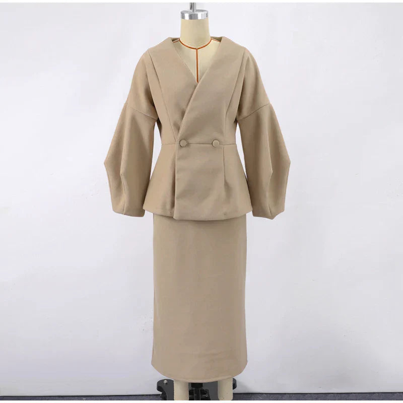 Set שני חלקים צמרי בעיצוב מלכותי Skirt מידי ובלייזר - Reina