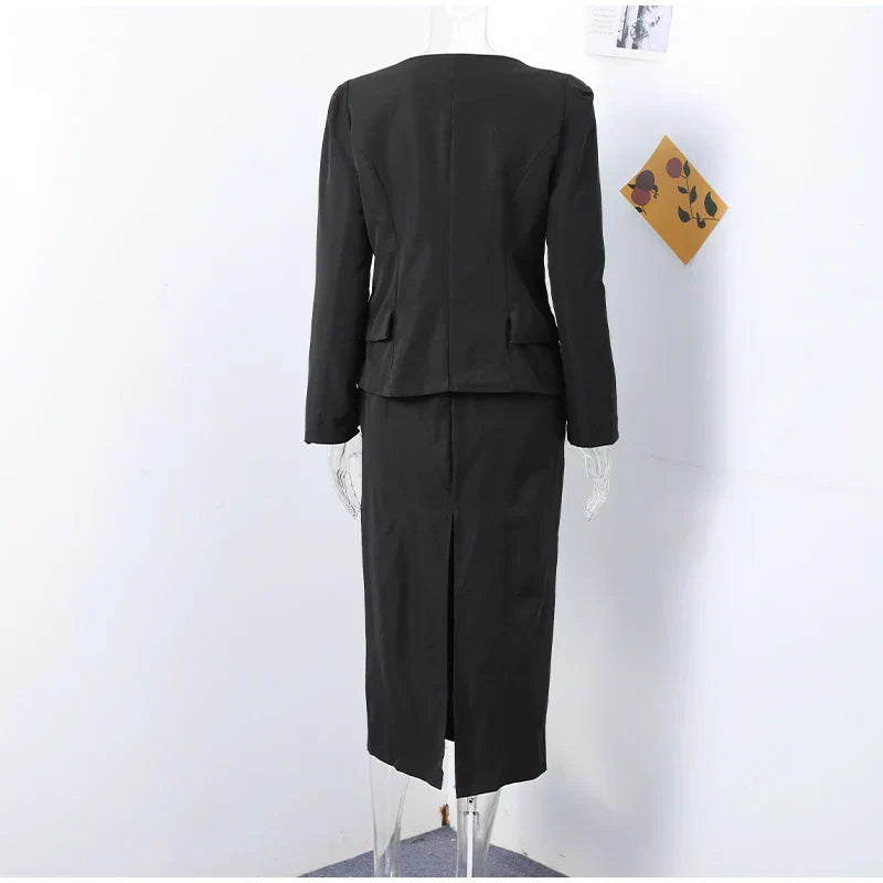 Set שני חלקים אלגנטי Skirt מידי ובלייזר בעיצוב מחויט ויוקרתי - PAS