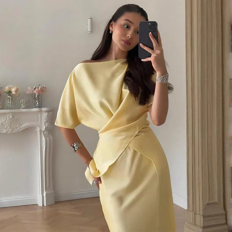 Set סאטן שני חלקים חולצת קשירה בעיצוב קרוס וSkirt מקסי - ליבי