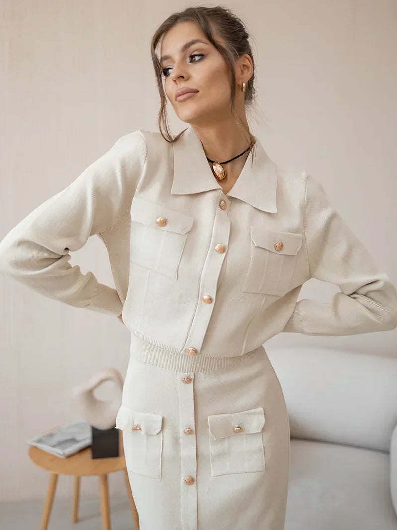 Set סרוג Shirt וSkirt מידי בעיטור כפתורים וכיסים - Danna