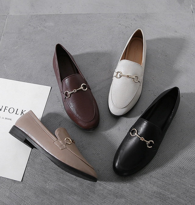 Levy נעלי בובה מNude בשילוב אבזם